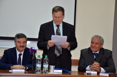 Міжнародний круглий стіл «Роль Нахічеванської Автономної Республіки в державності Азербайджана» (13 листопада 2014 р. Прес-реліз)